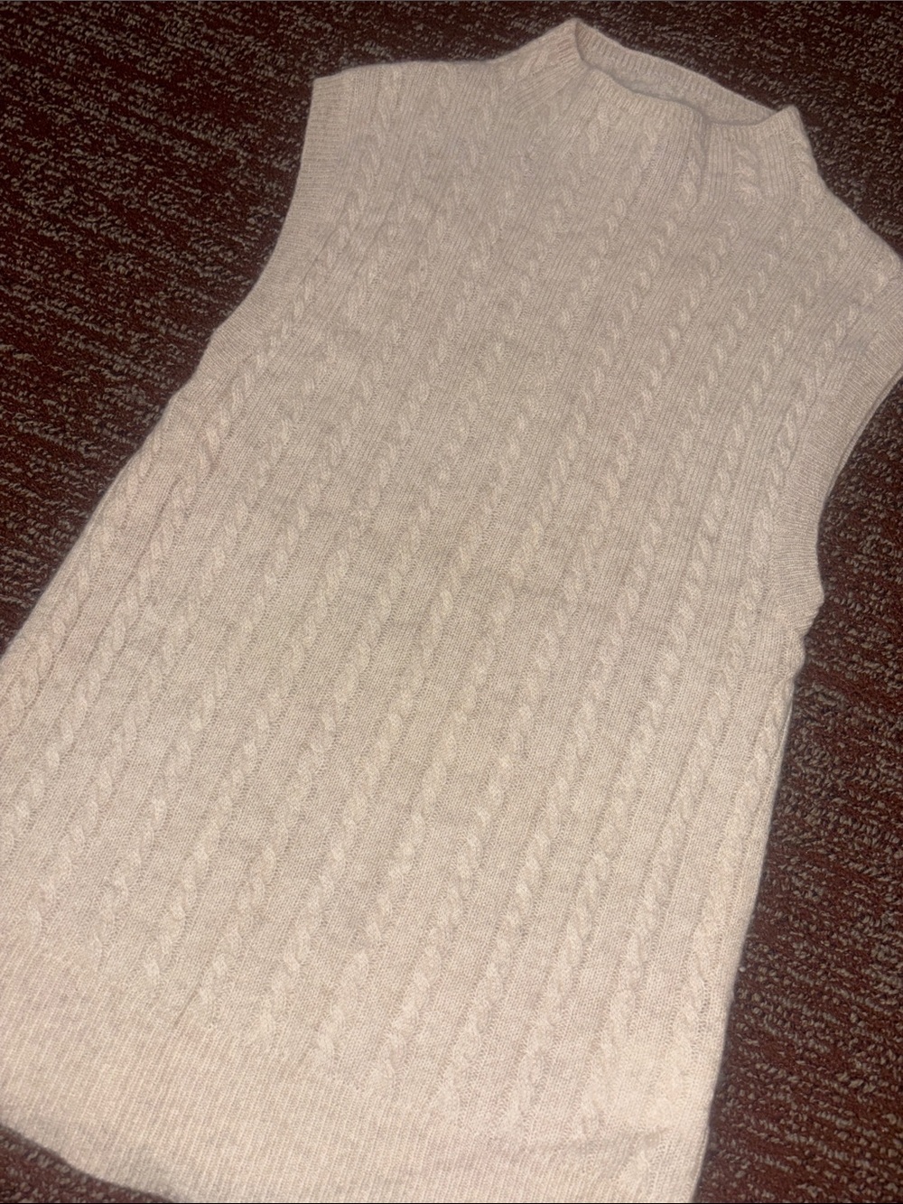 Veronica Beard sleeveless cashmere sweater vest cream cable knit high neck XS